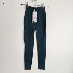 NWT Zara Women’s Seamless Leggings Size XS/S Green